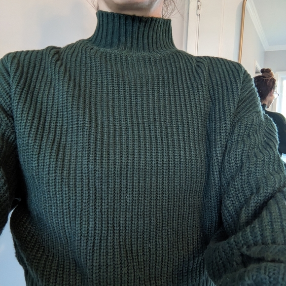 Zaful small sweater turtleneck - Picture 2 of 5